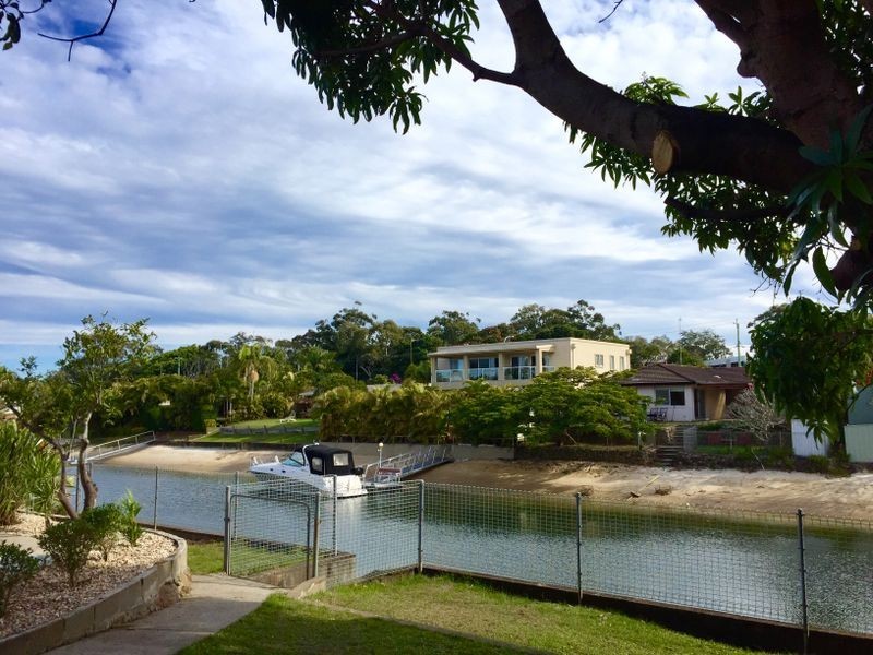 15 Key West, Broadbeach Waters QLD 4218