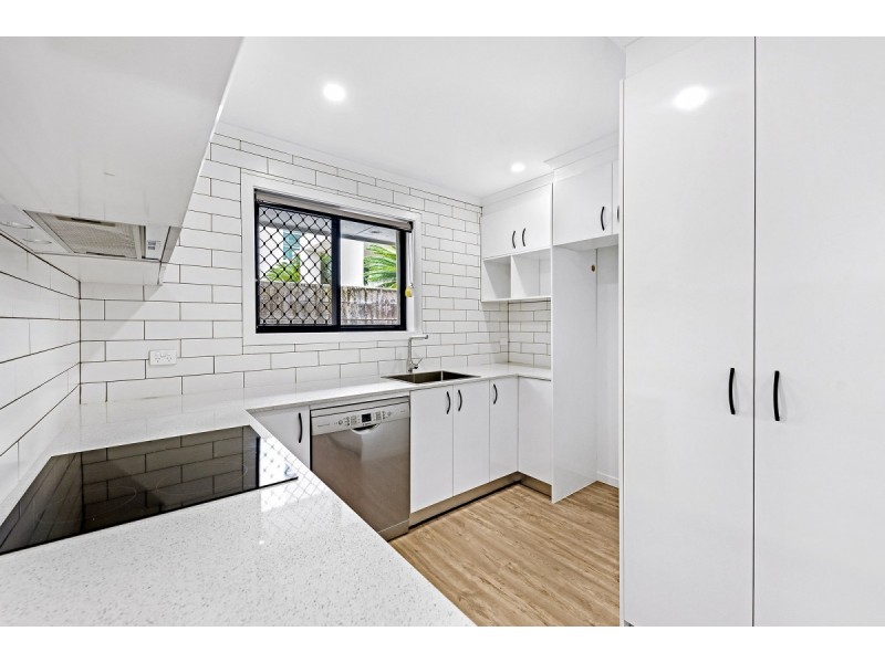 1/2308 Gold Coast Highway, Mermaid Beach QLD 4218