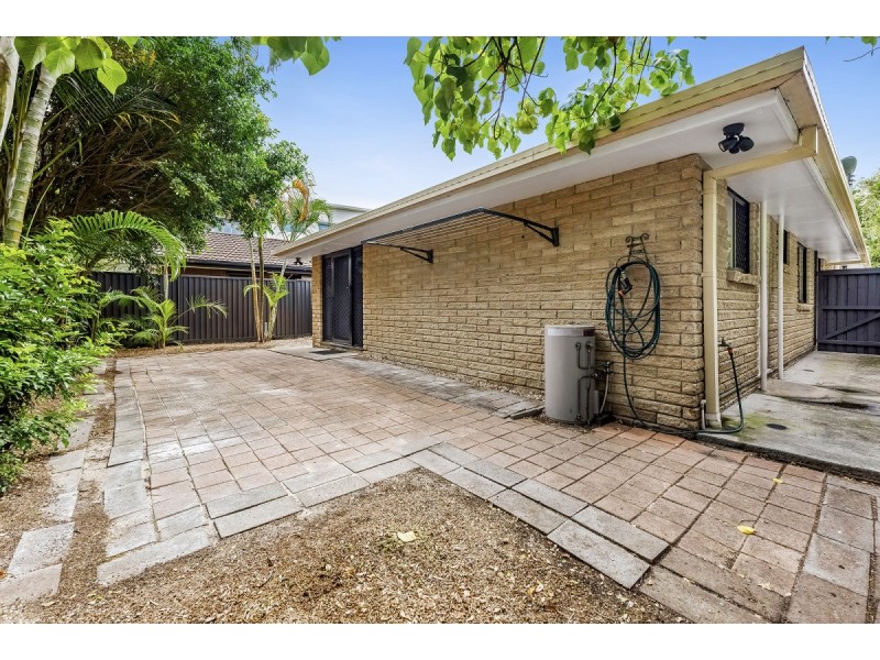 1/2308 Gold Coast Highway, Mermaid Beach QLD 4218