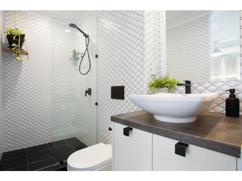 4/23 Watson Esplanade, Surfers Paradise QLD 4217