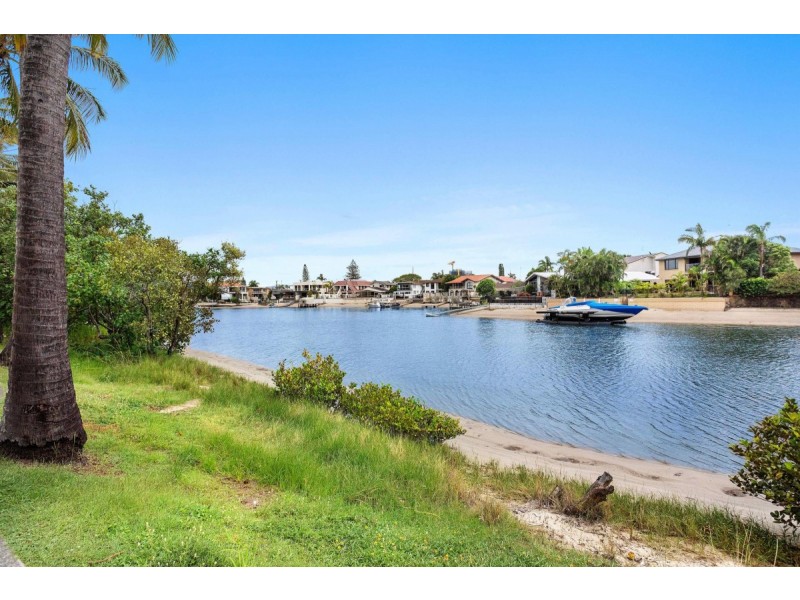 4/23 Watson Esplanade, Surfers Paradise QLD 4217