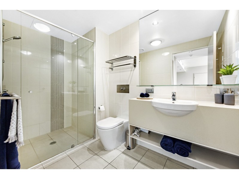 703/3018 Surfers Paradise Boulevard, Surfers Paradise QLD 4217