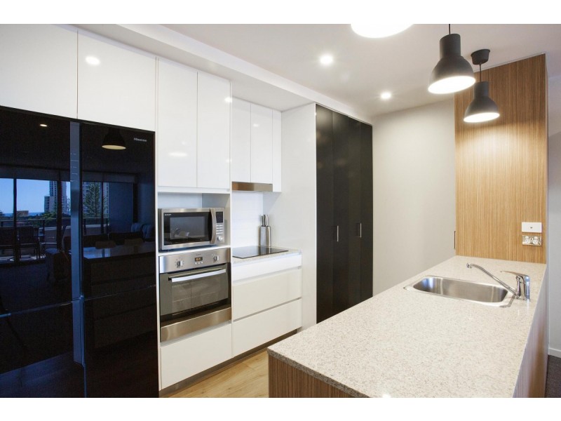 32/2729-2733 Gold Coast Highway, Broadbeach QLD 4218