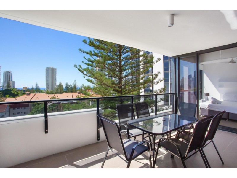32/2729-2733 Gold Coast Highway, Broadbeach QLD 4218