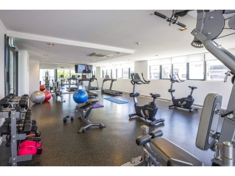 32/2729-2733 Gold Coast Highway, Broadbeach QLD 4218