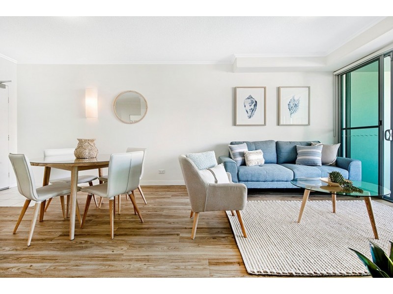 5/6 Miami Key, Broadbeach Waters QLD 4218