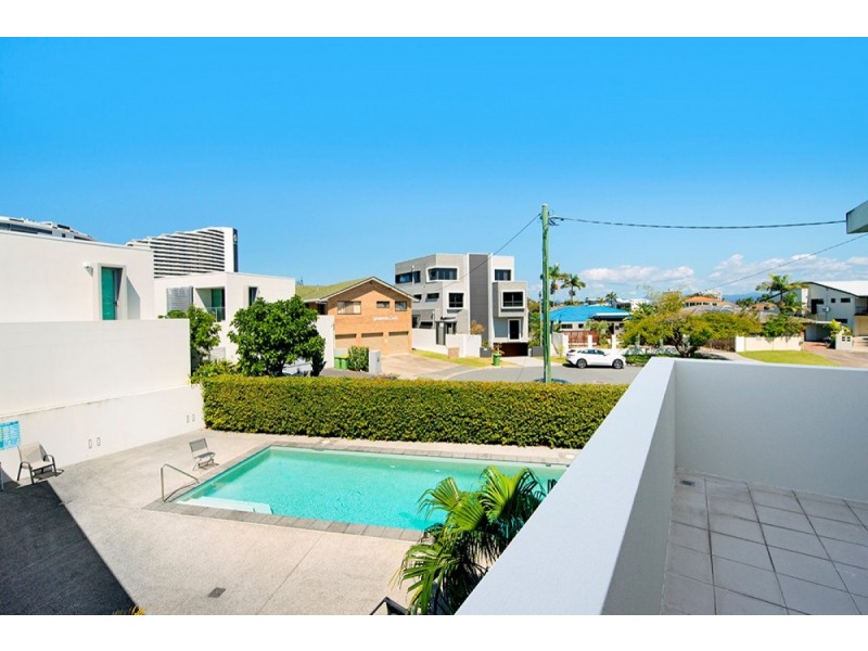 5/6 Miami Key, Broadbeach Waters QLD 4218