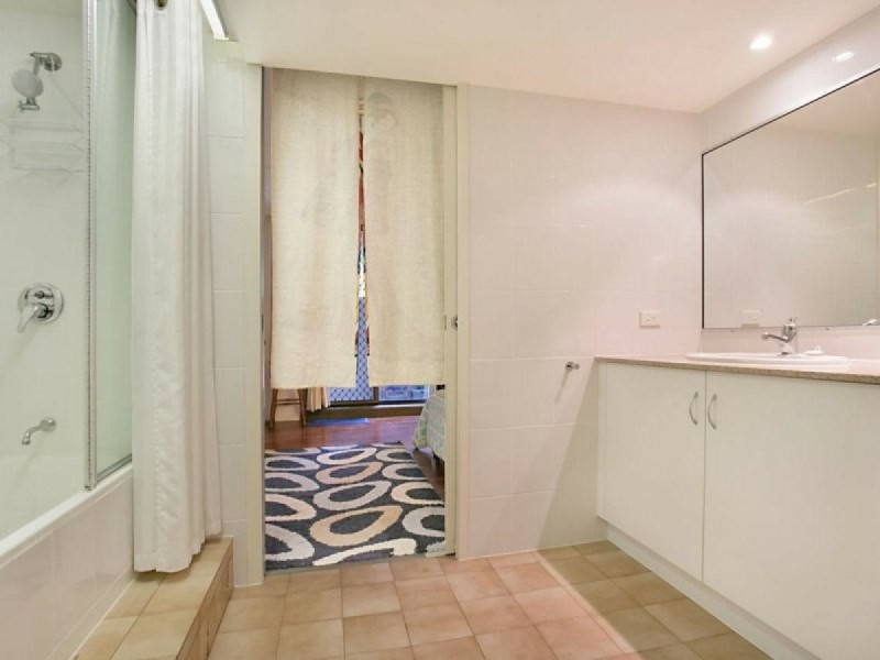 1G/18 Aubrey Street, Surfers Paradise QLD 4217