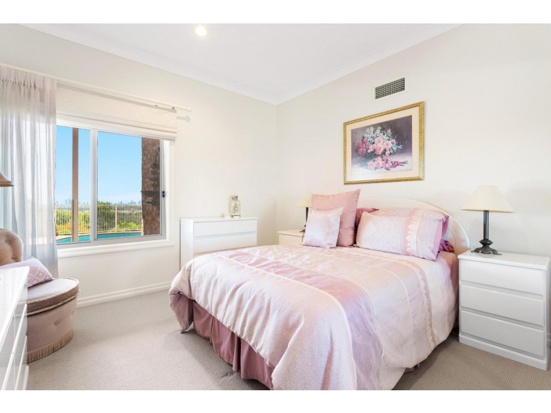 50 Woolmere Street, Carrara QLD 4211