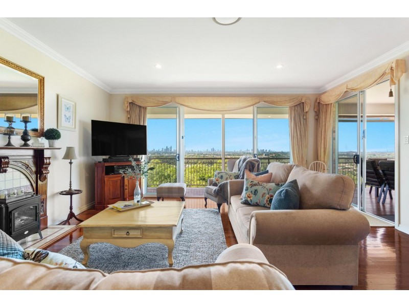 50 Woolmere Street, Carrara QLD 4211