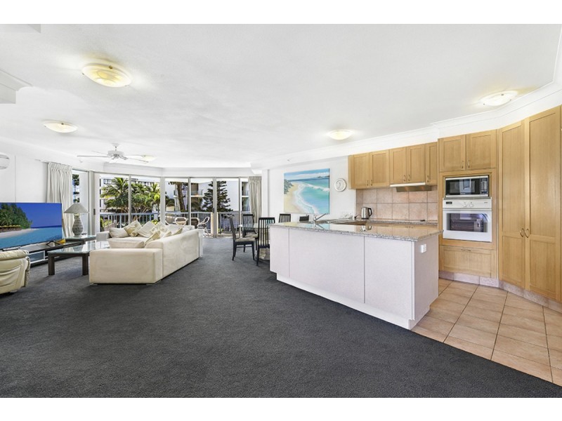 4/100 Old Burleigh Road, Broadbeach QLD 4218