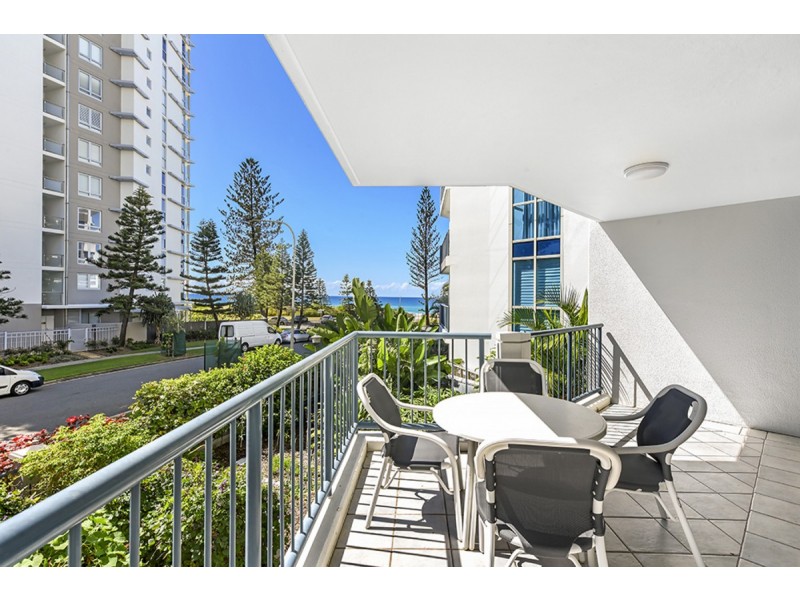 4/100 Old Burleigh Road, Broadbeach QLD 4218