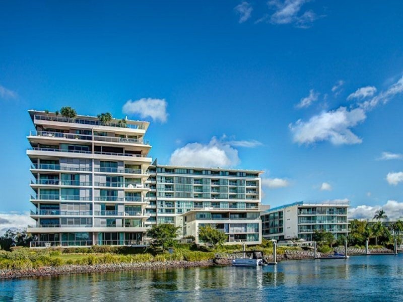2009/33 T E Peters Drive, Broadbeach QLD 4218