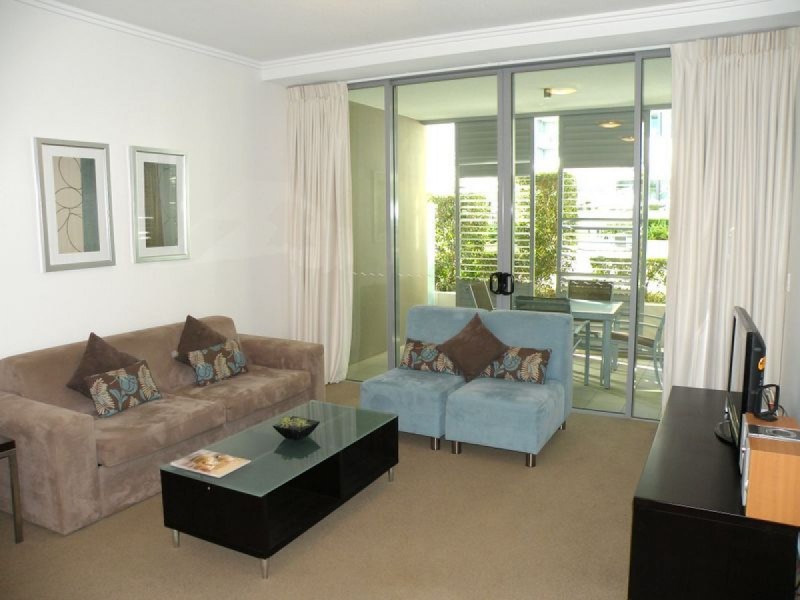 2009/33 T E Peters Drive, Broadbeach QLD 4218