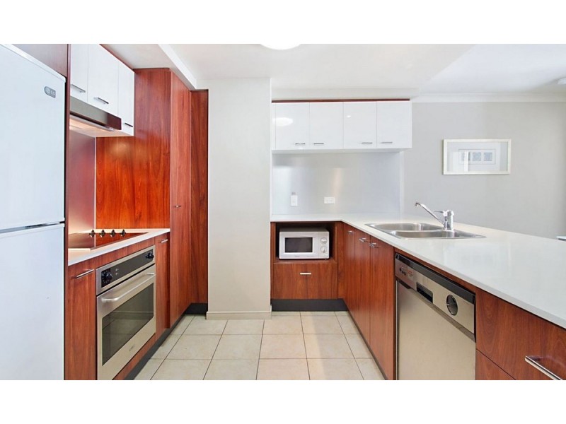 2025/23 Ferny Avenue, Surfers Paradise QLD 4217