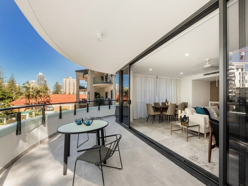 704/95 Old Burleigh Road, Broadbeach QLD 4218
