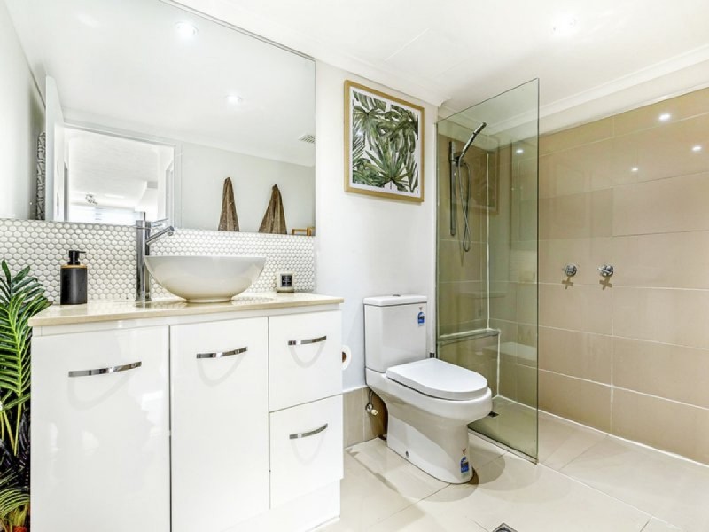 4/2916 Gold Coast Highway, Surfers Paradise QLD 4217