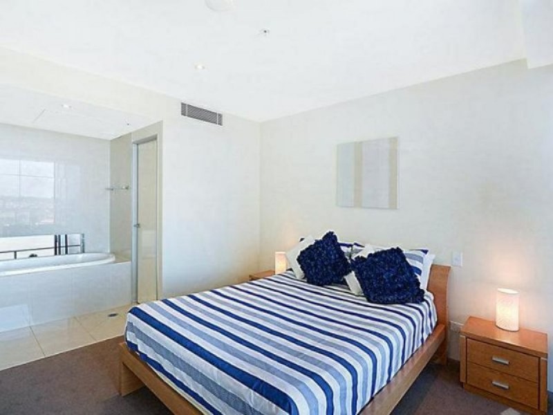 1002/4 Wahroonga Place, Surfers Paradise QLD 4217