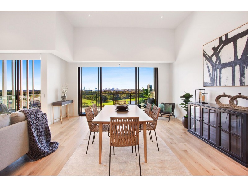 703/601 The Glades Drive, Robina QLD 4226