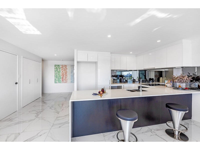 19/34 John Francis Drive, Carrara QLD 4211