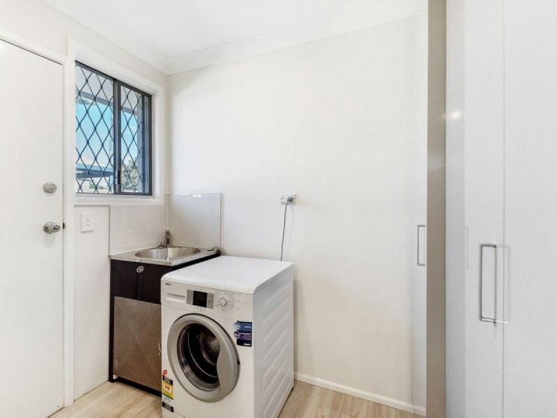 14 Chant Street, Broadbeach Waters QLD 4218