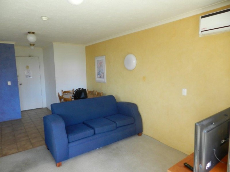 8/12 Queensland Avenue, Broadbeach QLD 4218
