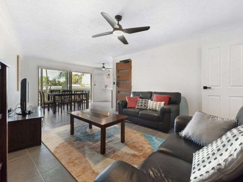 14/37 Hooker Boulevard, Broadbeach QLD 4218
