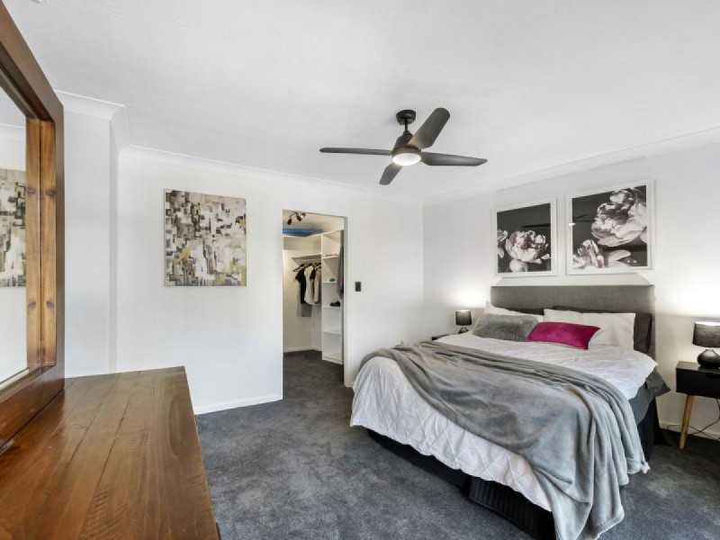14/37 Hooker Boulevard, Broadbeach QLD 4218