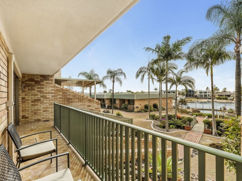 14/37 Hooker Boulevard, Broadbeach QLD 4218