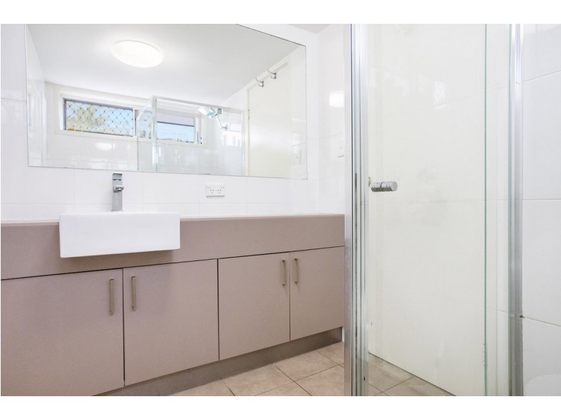 1/41 Australia Avenue, Broadbeach QLD 4218