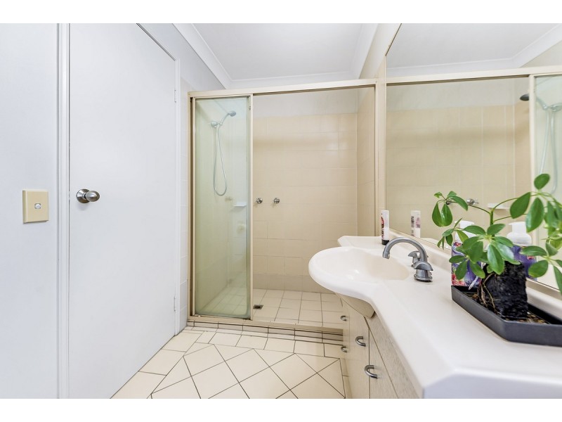 213/215 Cottesloe Drive, Mermaid Waters QLD 4218