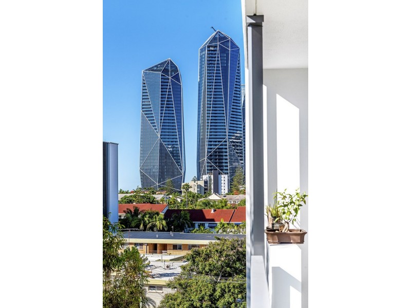 403/19 Cannes Avenue, Surfers Paradise QLD 4217