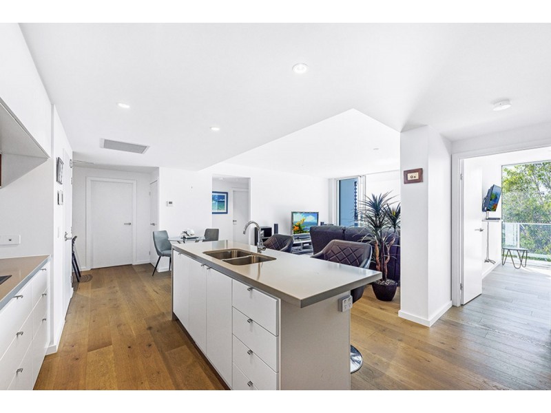 403/19 Cannes Avenue, Surfers Paradise QLD 4217