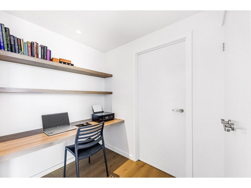 403/19 Cannes Avenue, Surfers Paradise QLD 4217