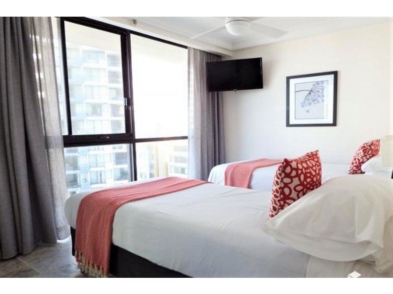 7E/1 Albert Avenue, Broadbeach QLD 4218