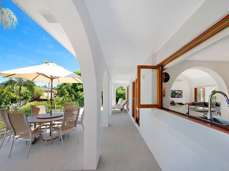 7 Pacific Boulevard, Broadbeach Waters QLD 4218