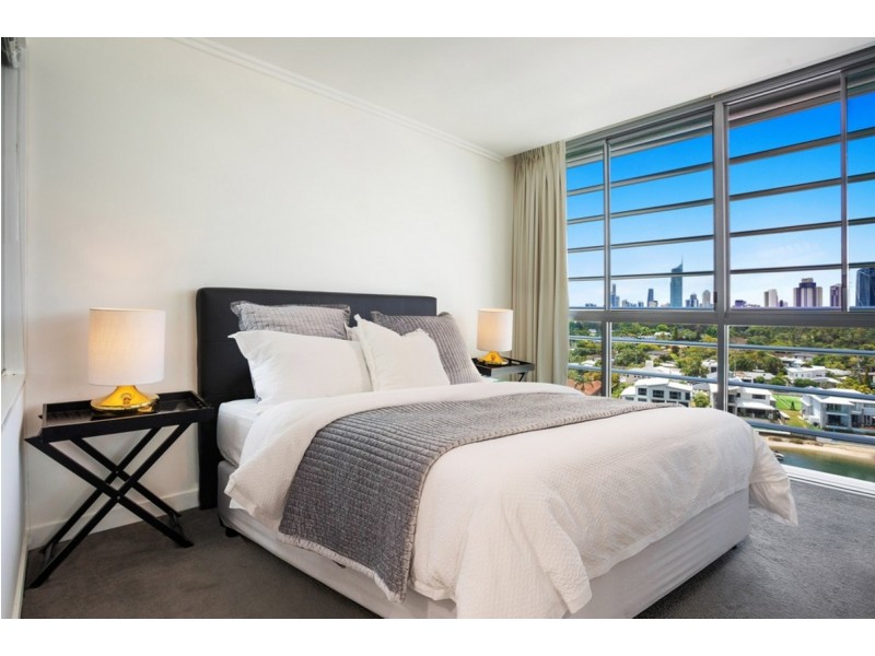 2802/33 T E PETERS Drive, Broadbeach Waters QLD 4218