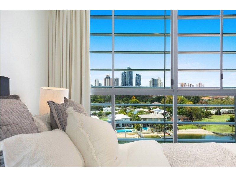 2802/33 T E PETERS Drive, Broadbeach Waters QLD 4218
