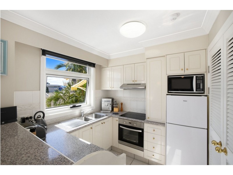 2315/24 Queensland Avenue, Broadbeach QLD 4218