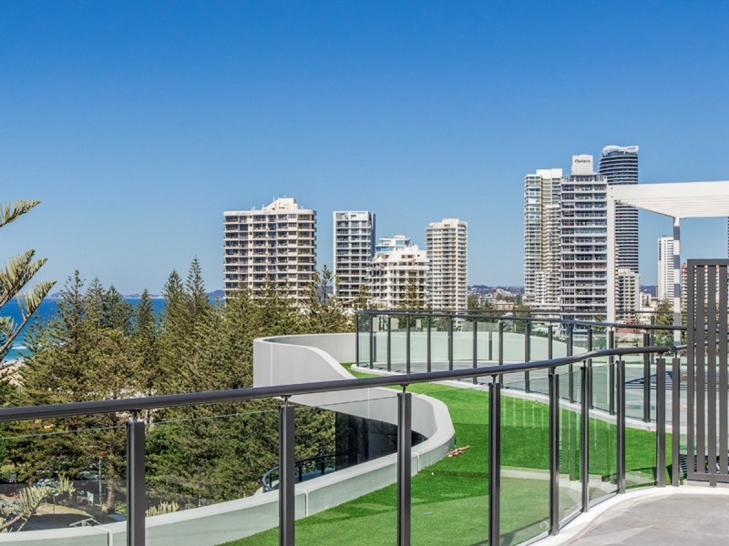 305/95 Old Burleigh Road, Broadbeach QLD 4218