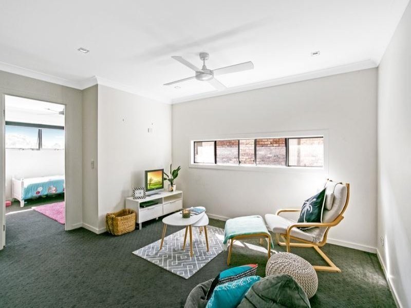 20 Brindisi Avenue, Isle Of Capri QLD 4217