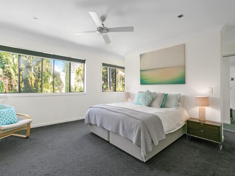 20 Brindisi Avenue, Isle Of Capri QLD 4217