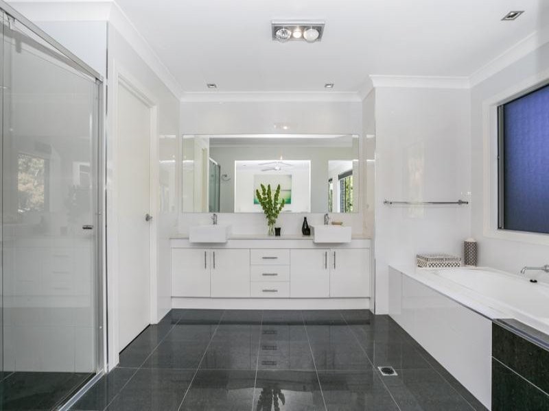 20 Brindisi Avenue, Isle Of Capri QLD 4217