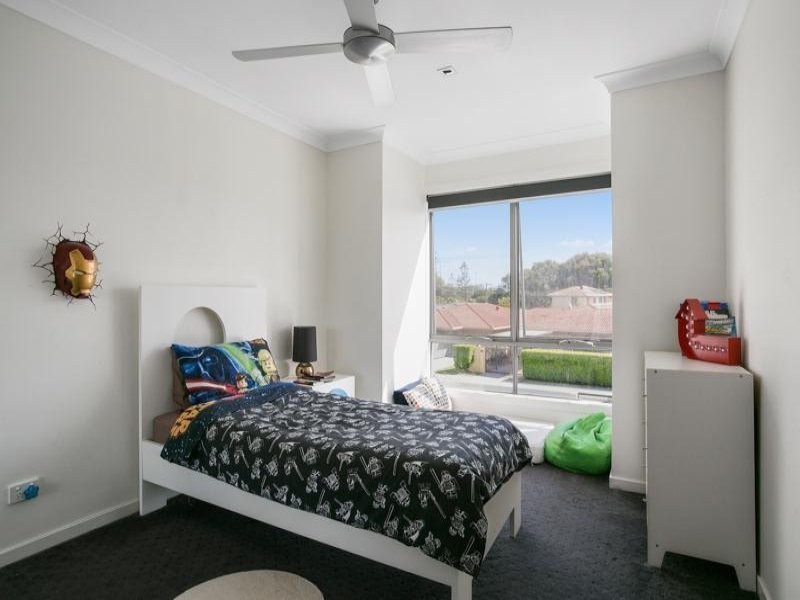 20 Brindisi Avenue, Isle Of Capri QLD 4217