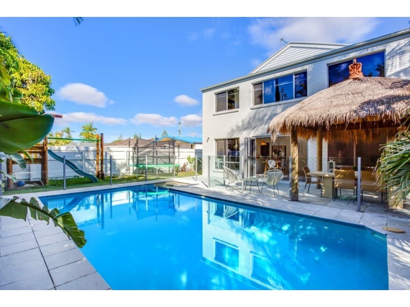 20 Brindisi Avenue, Isle Of Capri QLD 4217