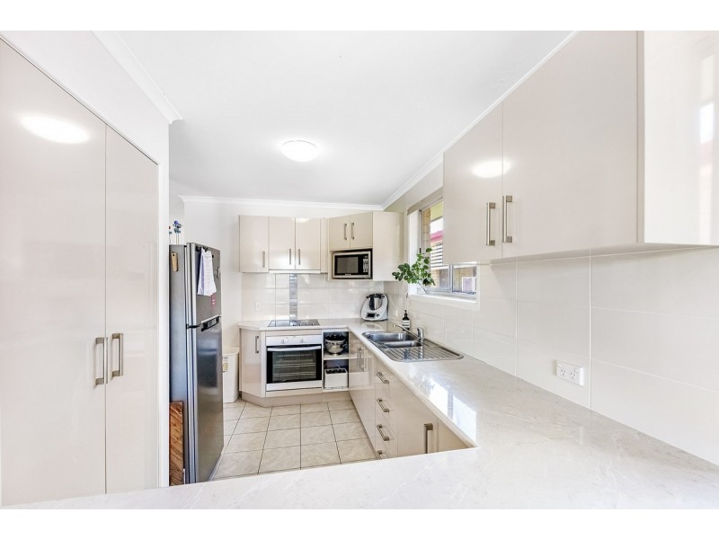 17 Glenelg Avenue, Mermaid Beach QLD 4218