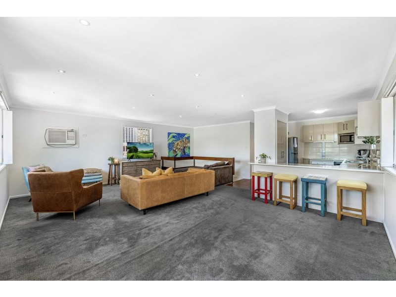 17 Glenelg Avenue, Mermaid Beach QLD 4218