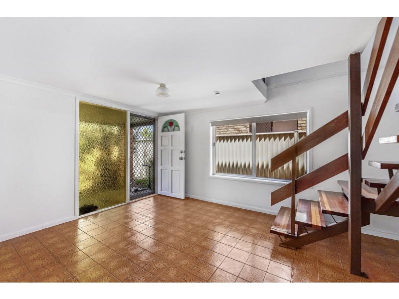 17 Glenelg Avenue, Mermaid Beach QLD 4218