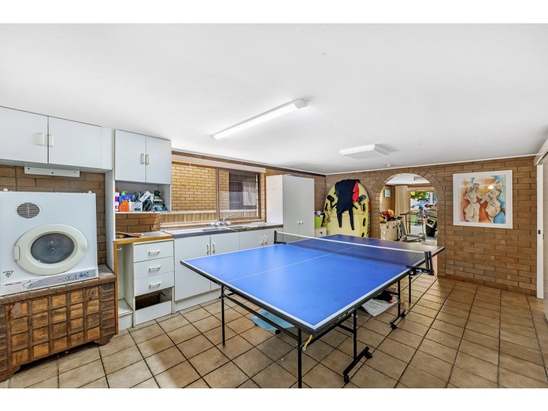 17 Glenelg Avenue, Mermaid Beach QLD 4218