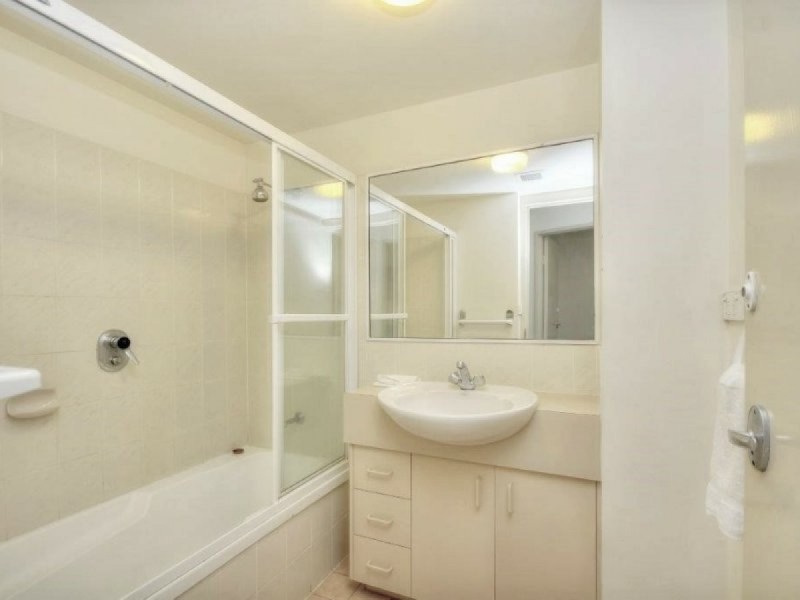 57/23 Wharf Road, Broadbeach QLD 4218